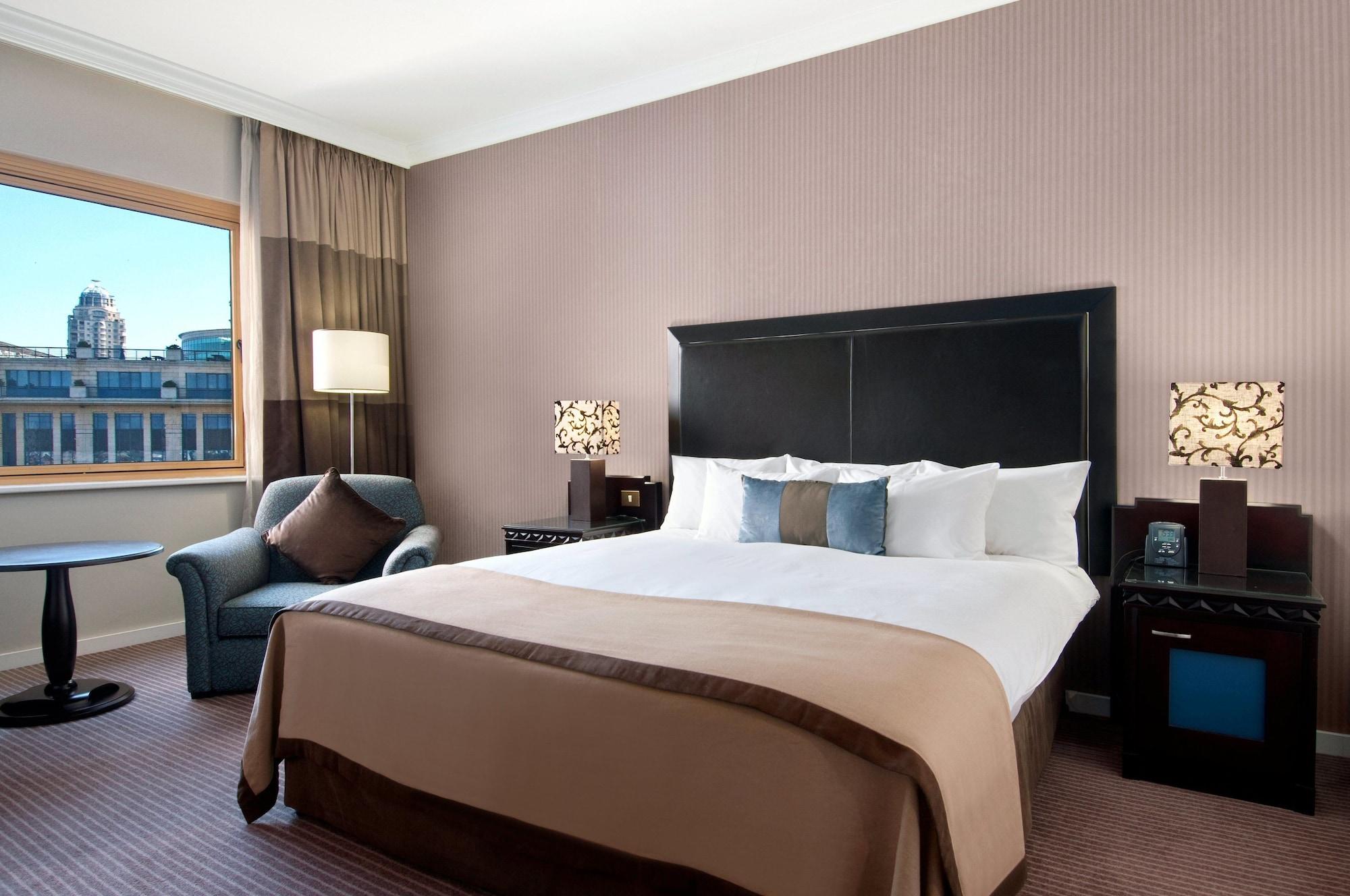 Nh Johannesburg Sandton Ξενοδοχείο Εξωτερικό φωτογραφία A bedroom at the InterContinental London Park Lane